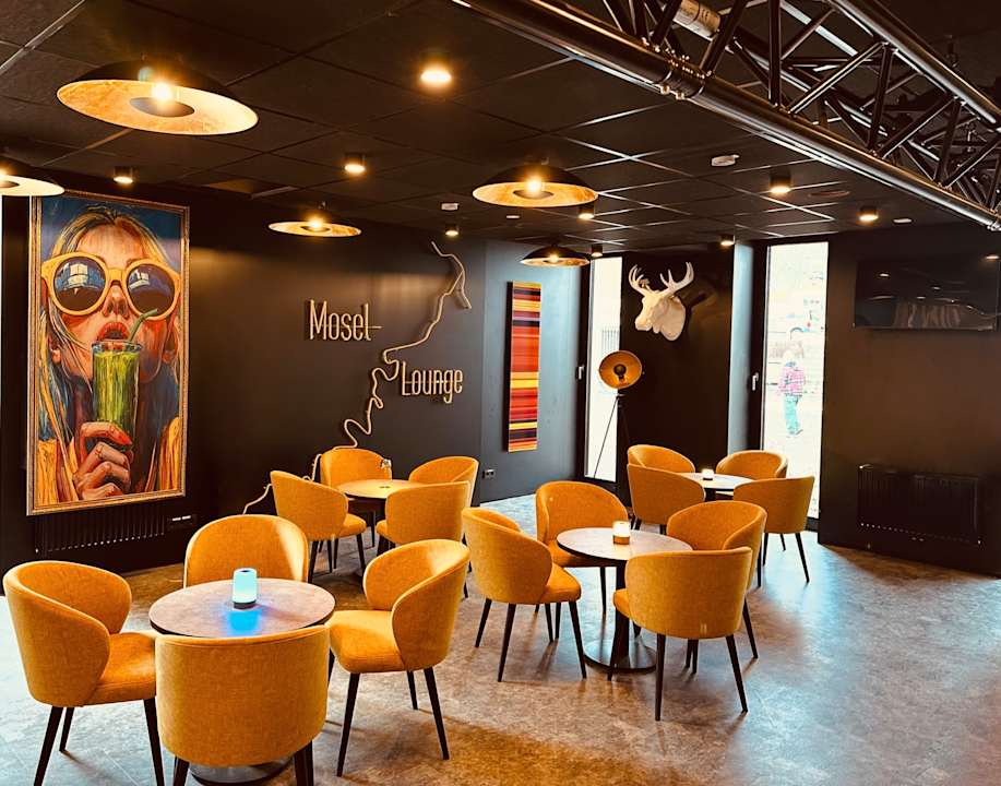 Lobby Mosel-Jugendherberge Traben-Trarbach