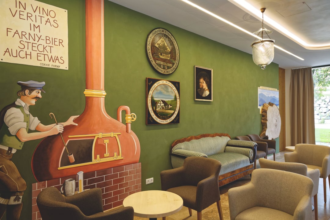 Aufenthaltsbereich der Lobby Hofgut Farny