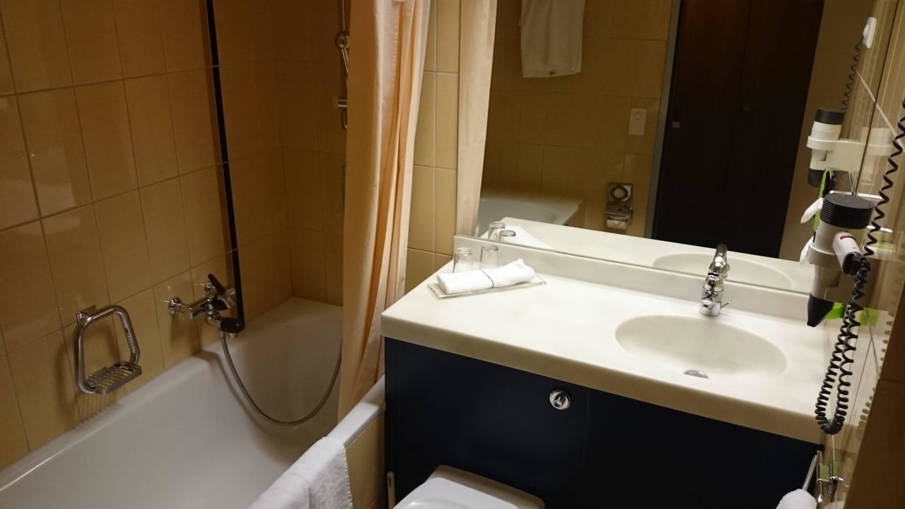 Bad Hotel Stay at Zurich Airport