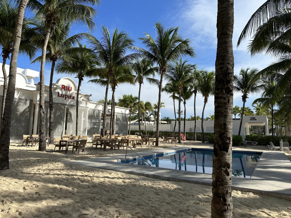 Strand Hotel Riu Lupita