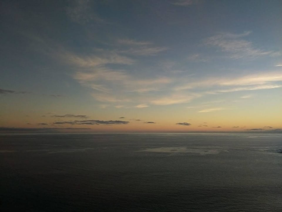 Такие здесь закаты. Hotel Playa Calera