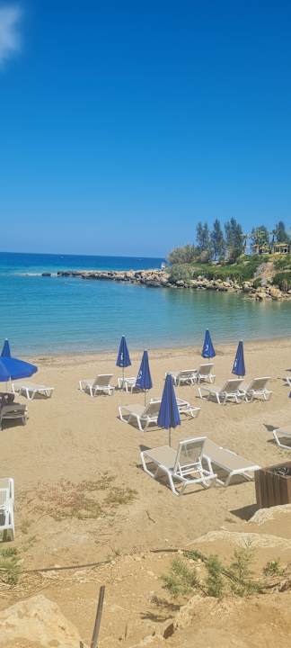 Strand Crystal Springs Beach Hotel