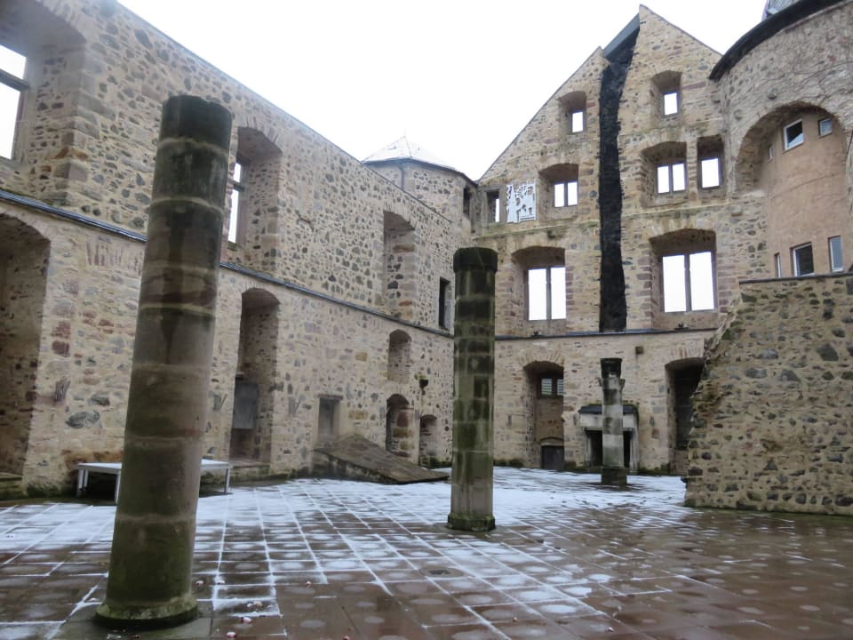 Great Hall (ruin) Hotel Dornröschenschloss Sababurg