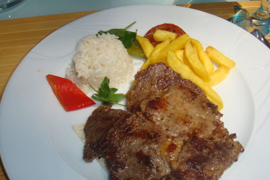 Beach-Bar hinterer Poolbereich  Papillon Zeugma Relaxury