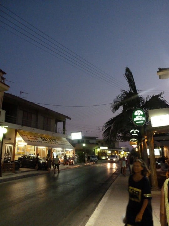 Einkaufsmöglichkeiten vor dem Hotel Nefeli Hotel Rethymno