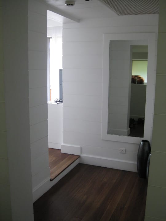 Suite 475 Vorzimmer mit Blick in Richtung WZ Mauricia Beachcomber Resort & Spa