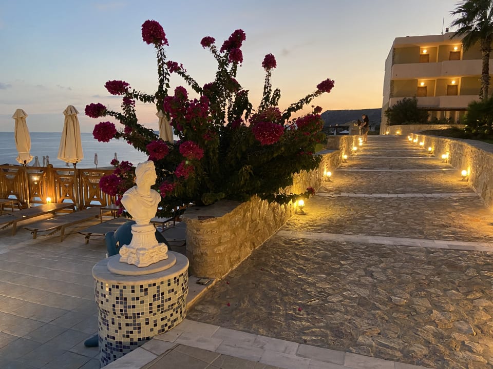 Gartenanlage Hotel Kalithea Horizon Royal