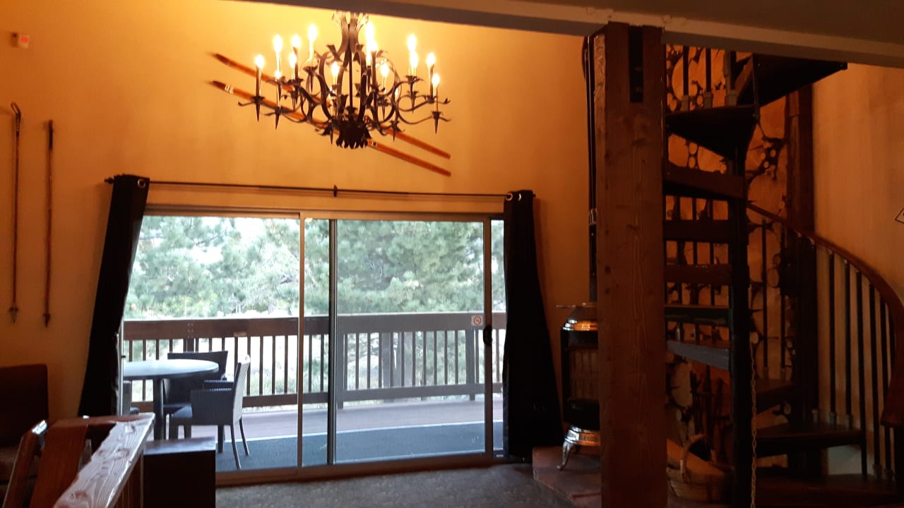 Sonstiges Mammoth Creek Inn Hotel