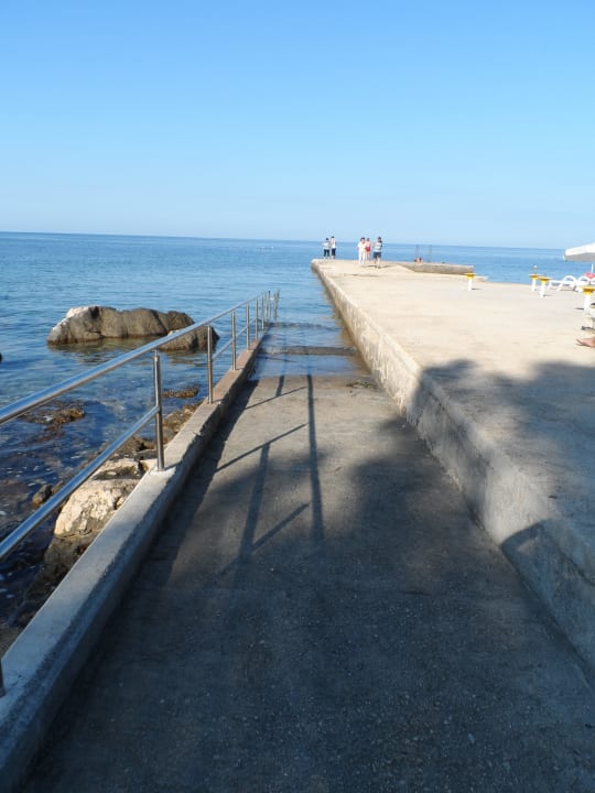 Steg ins Meer Hotel Aurora Plava Laguna