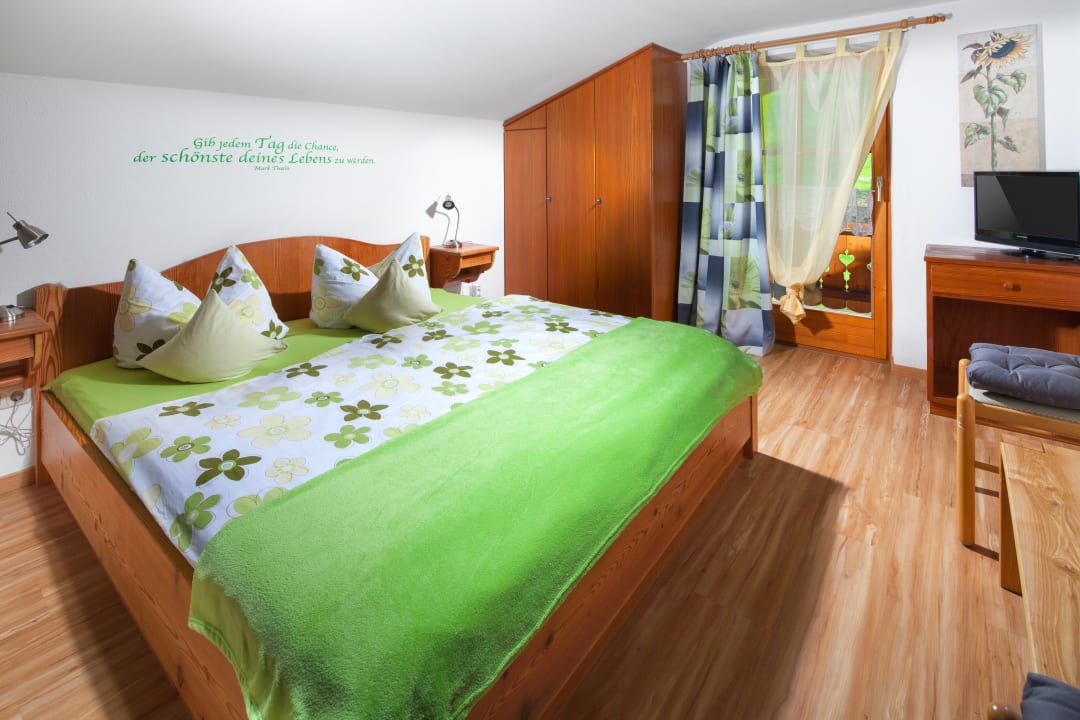 Zimmer Pension Rennlehen