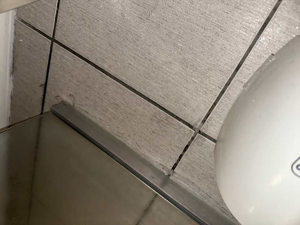 Zimmer Kamelya Aishen Club