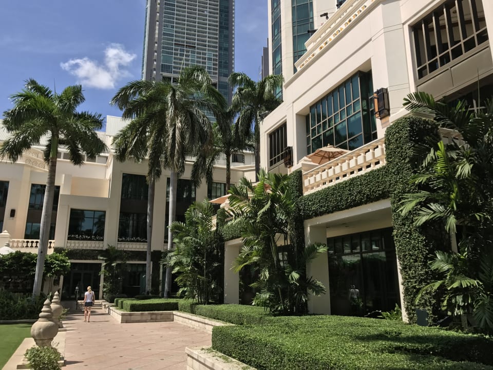 Außenansicht Hotel The Peninsula Bangkok