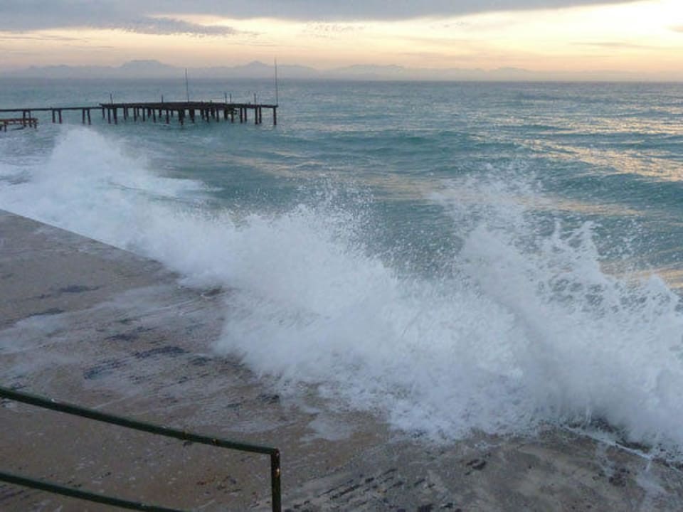 Am Morgen am Strand Corendon Playa Kemer