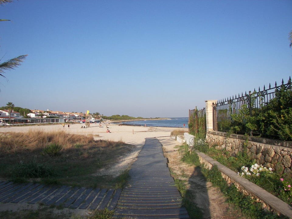 Weg zum Strand Hotel Xaloc Playa