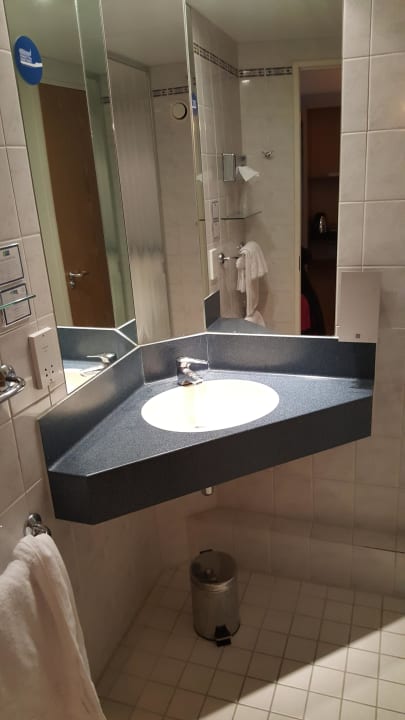 Bad Holiday Inn Express London Croydon