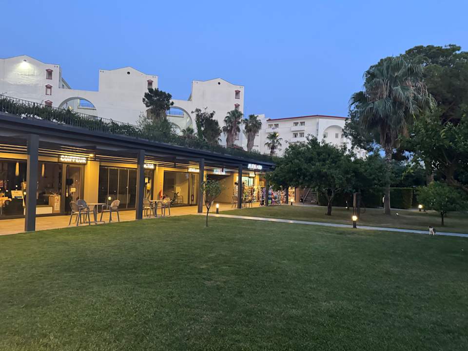 Gartenanlage Hotel Miramare Beach