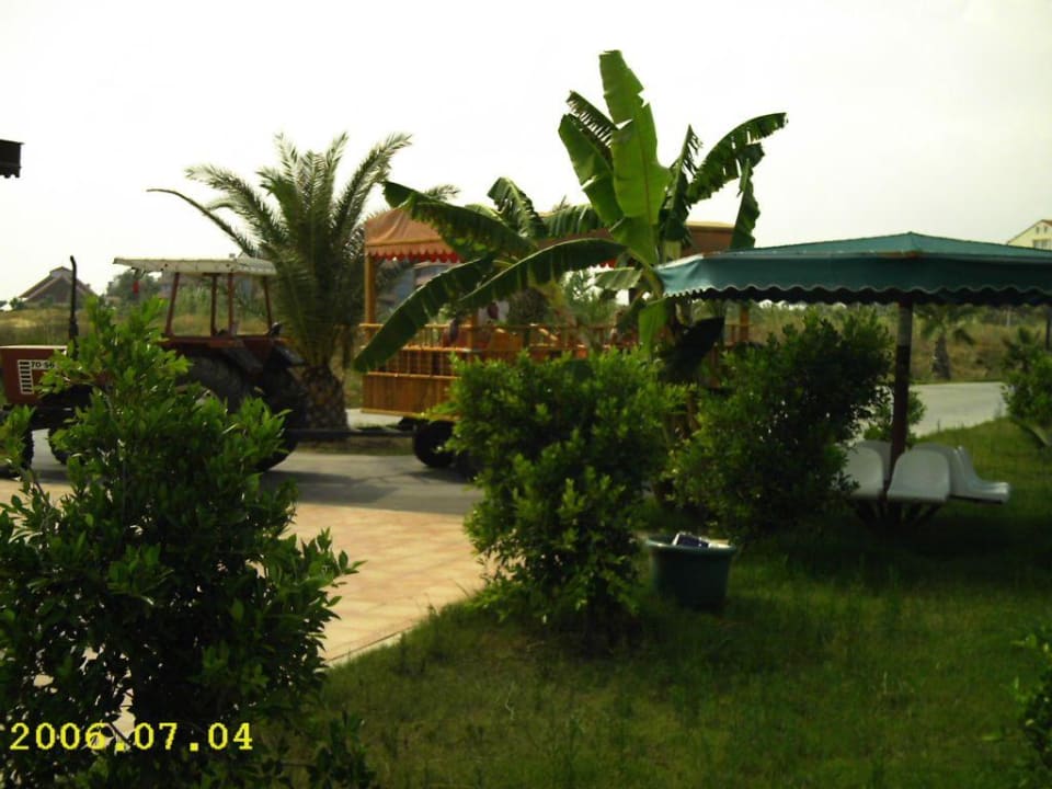 Haltestelle am Strand Club Grand Aqua