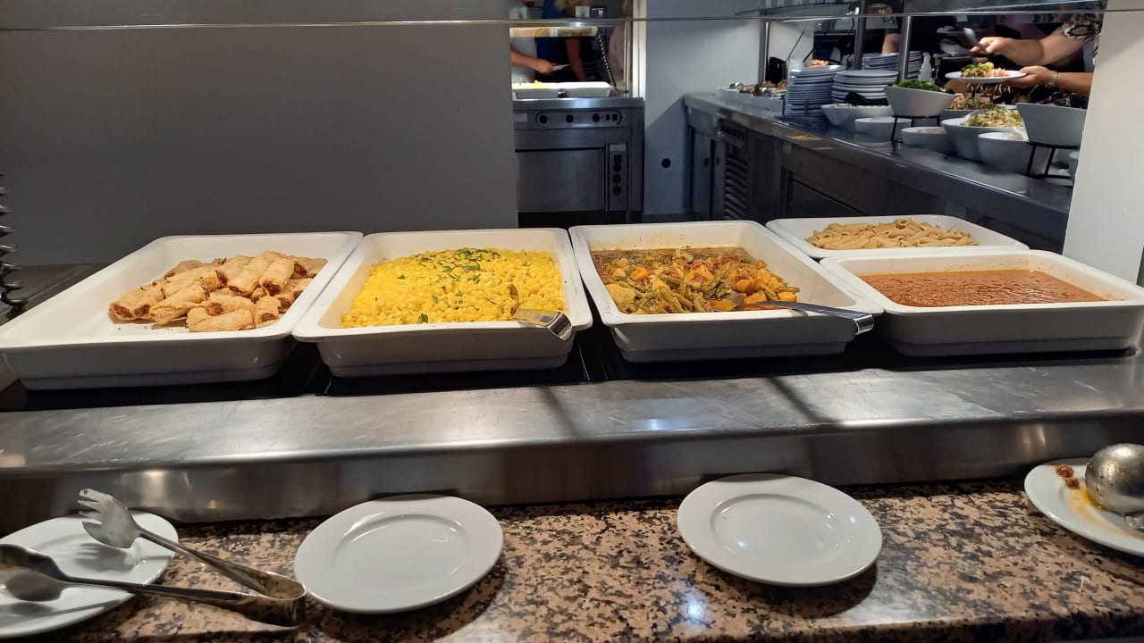 Gastro Hotel Lagomandra Beach