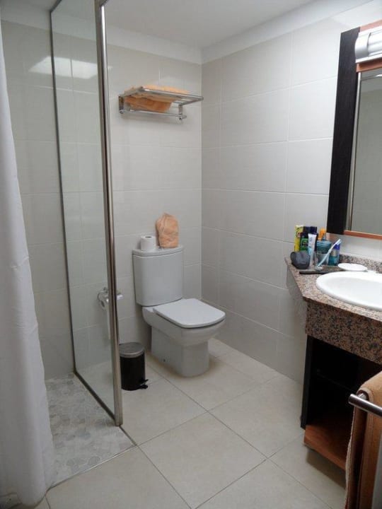 Badezimmer HL Miraflor Suites Hotel