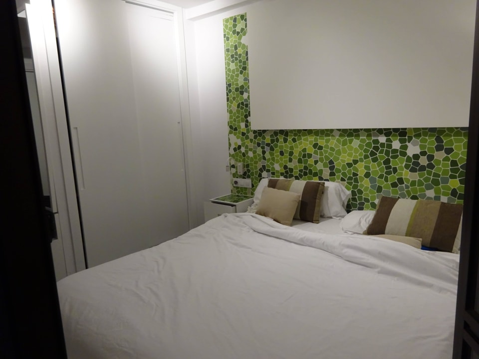 Großes Bett Hotel LIVVO Anamar Suites
