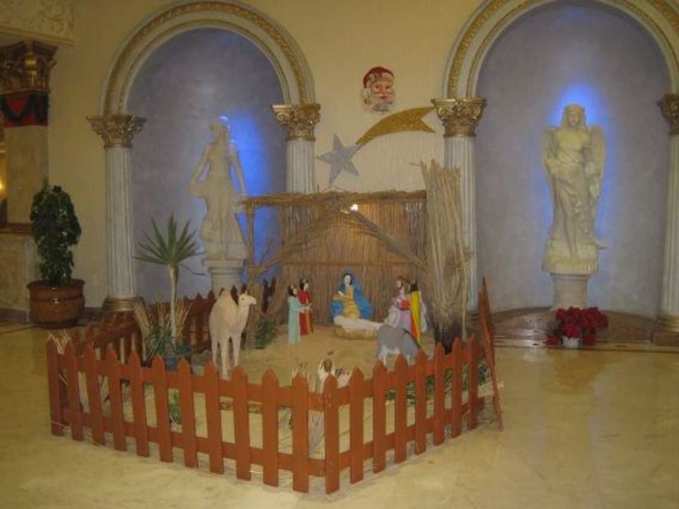 Krippe zu Weihnachten Hotel Titanic Palace