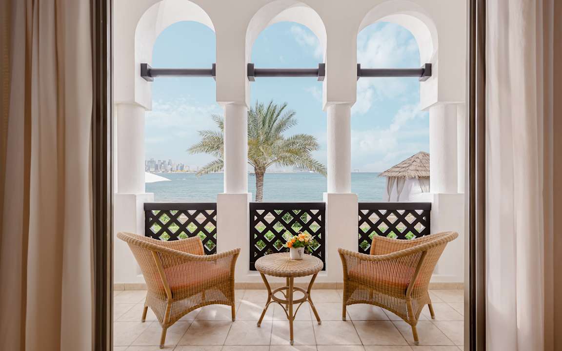 Zimmer Sharq Village & Spa, a Ritz-Carlton Hotel