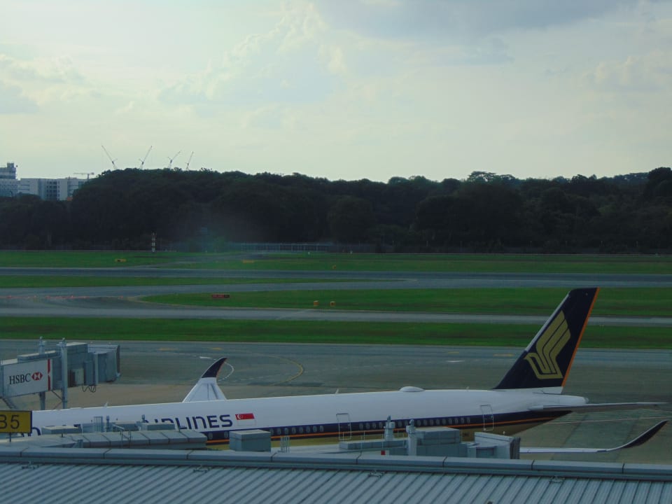 Ausblick Hotel Crowne Plaza Changi Airport