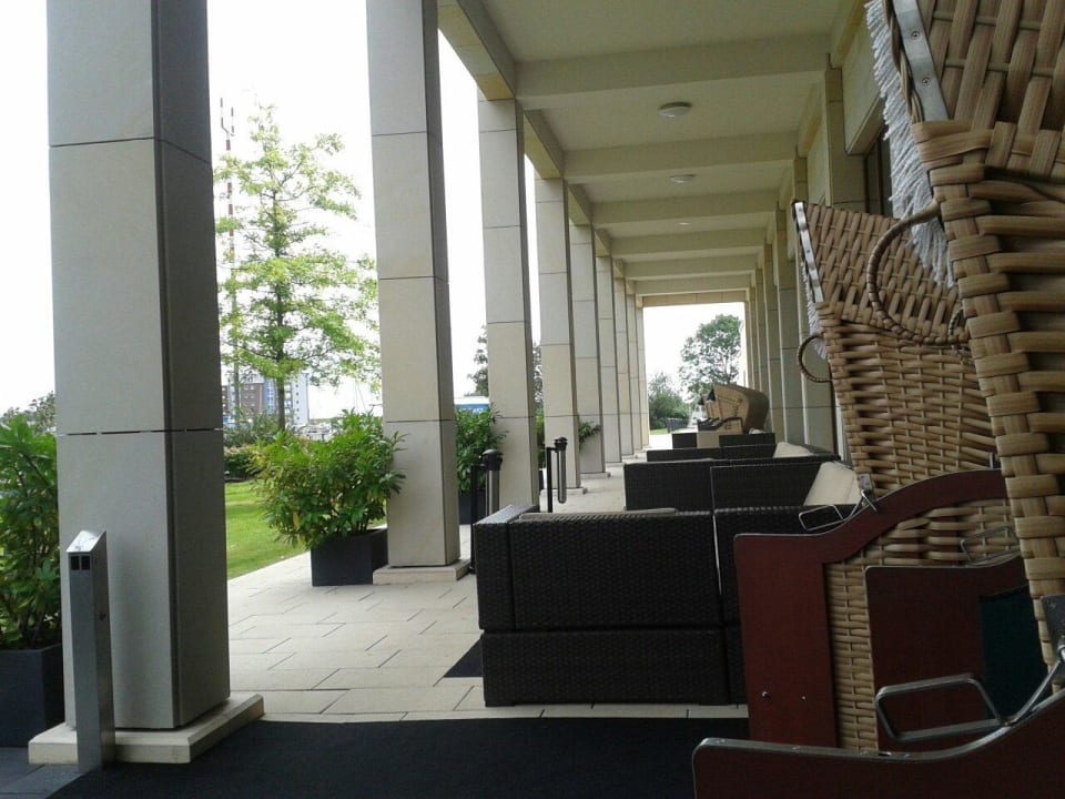 Außenbereich der Bar ATLANTIC Hotel Wilhelmshaven