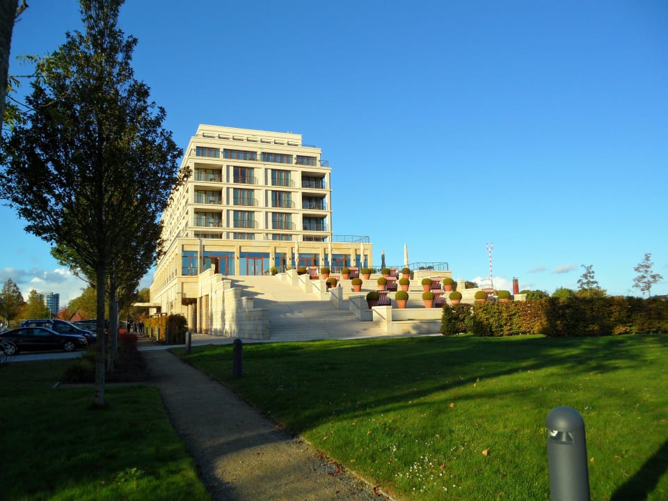Blick von außen ATLANTIC Hotel Wilhelmshaven