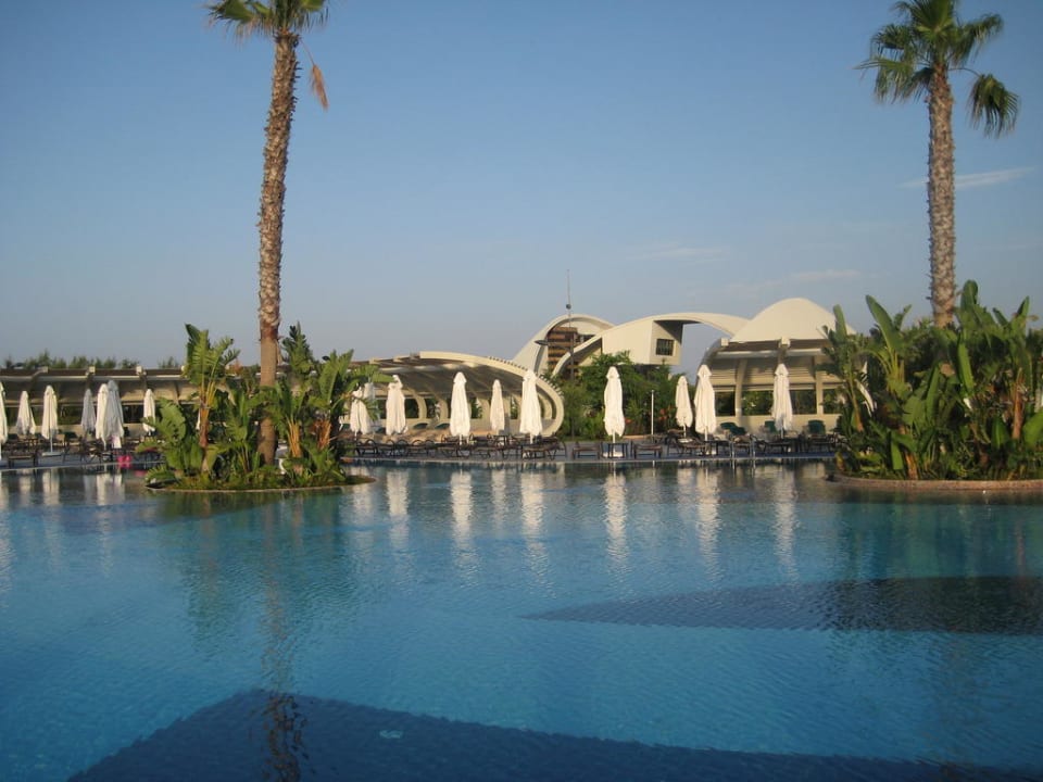 Pool Susesi Luxury Resort