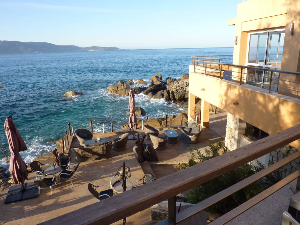 Blick auf die Terrasse/Bar des Hotels Hotel & Residence Abbartello