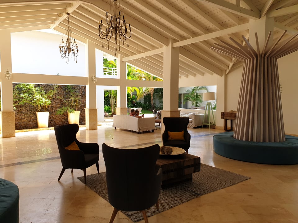 Lobby Wyndham Alltra Samana