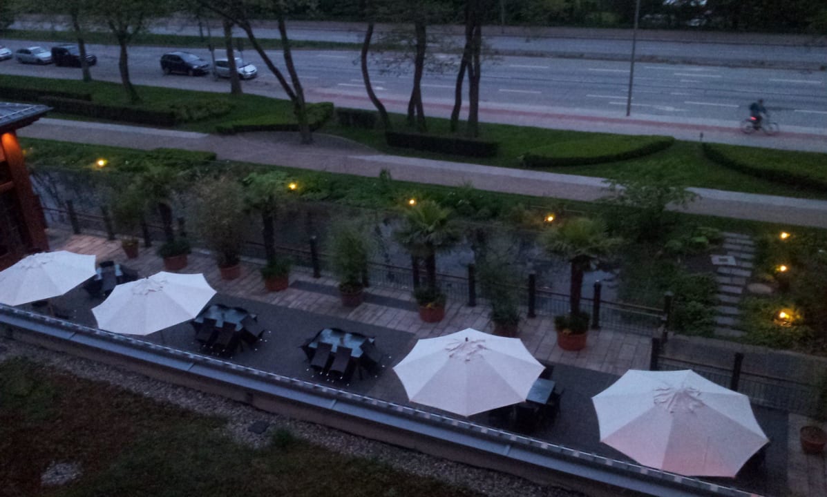 Restaurantterrasse mit Palmen Park-Hotel Hagenbeck