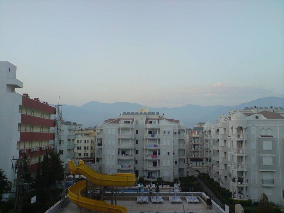 Blick vom 4.Stock Hotel Emir Fosse Beach