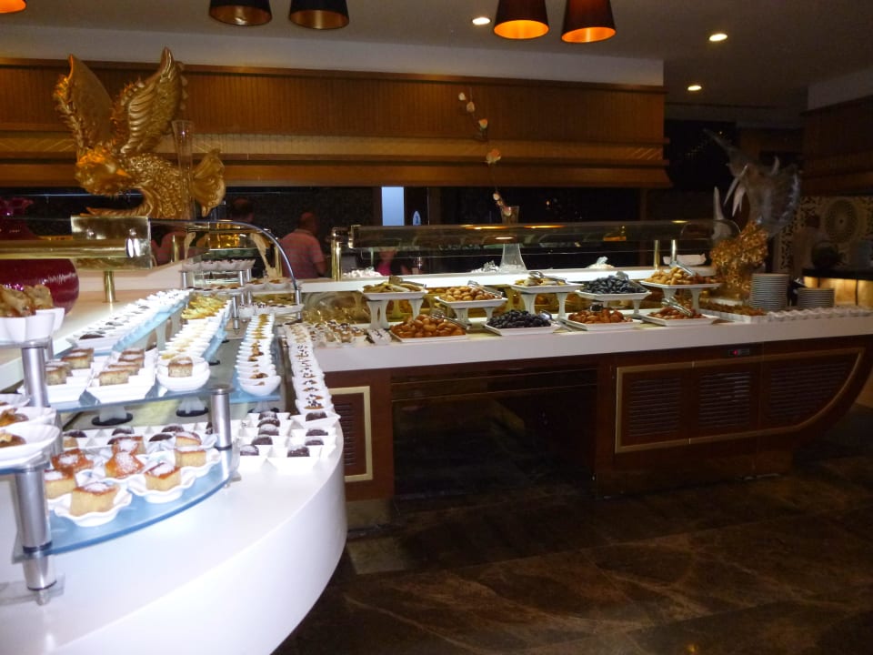 Nog meer eten Kirman Belazur Resort & Spa