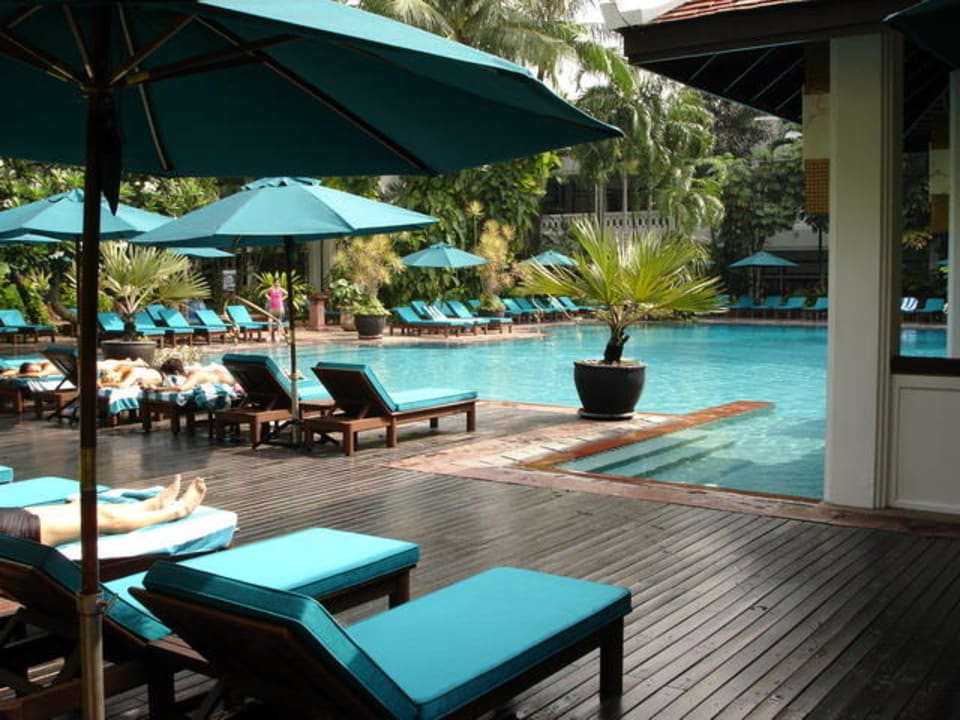 Teil des Pools JW Marriott Hotel Bangkok