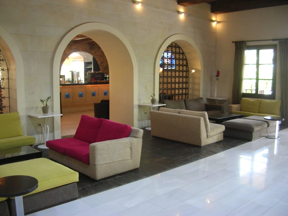 Lobby Apollonia Beach Resort & Spa