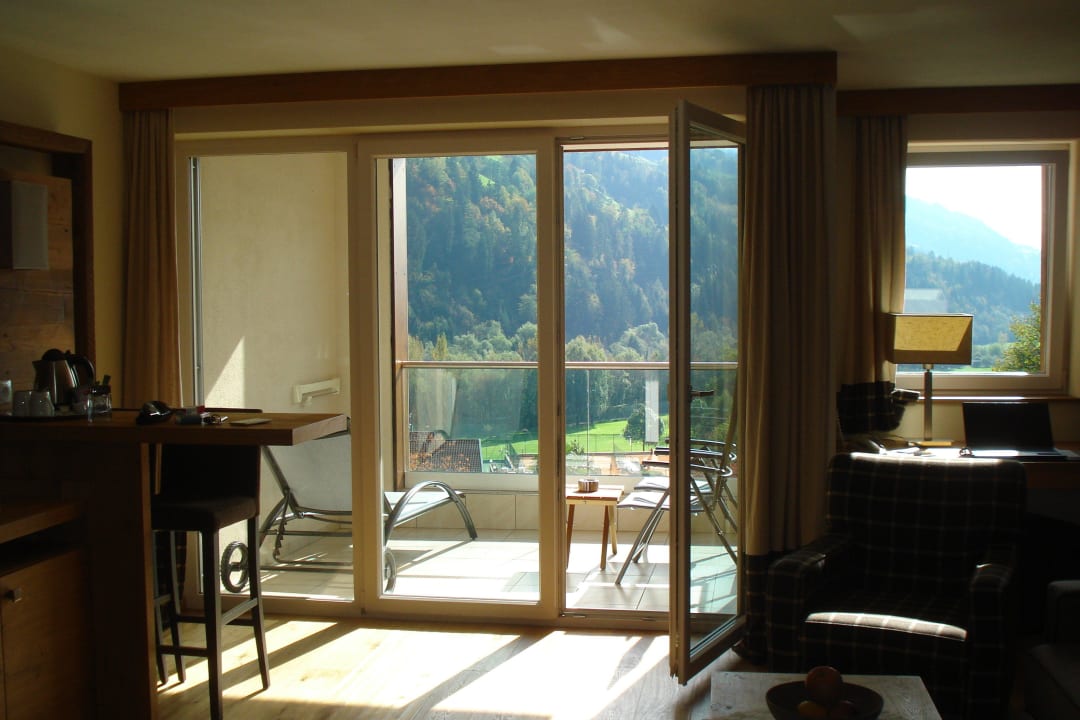 Zimmer innen Wellnessresidenz Quellenhof Luxury Resort Passeier