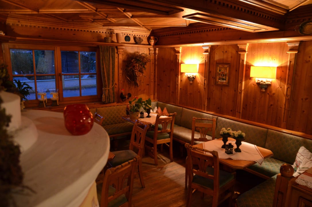 Sitzecke im Eingangsbereich Hotel Ferienparadies Lerch