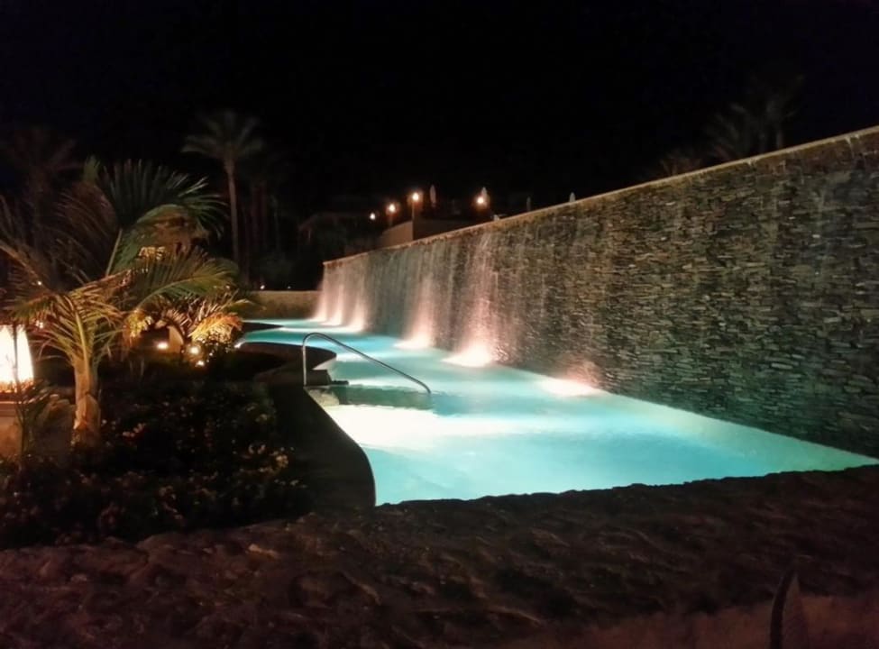 Infinitypool abends von unten (Promenade) Makadi Spa - Adults only