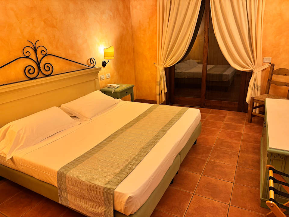 Zimmer Lantana Resort