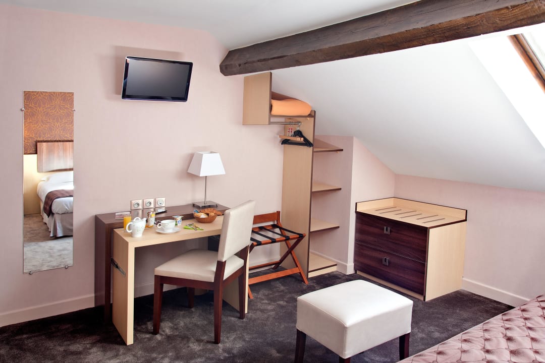 Chambre Confort Mobilier Arverna Hotel