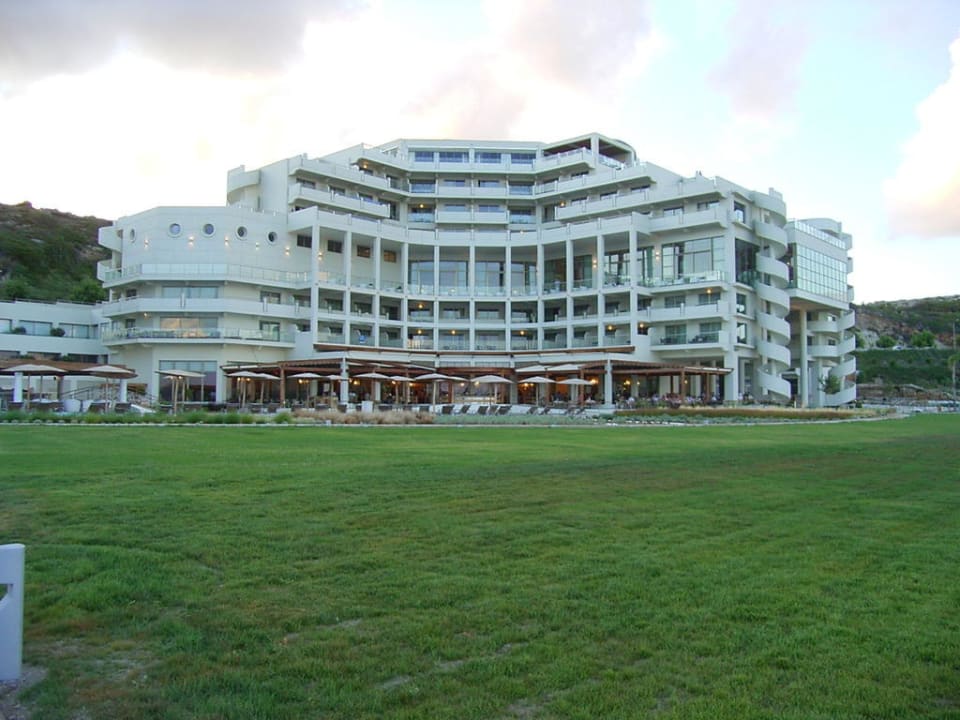 Blick auf das Hotel vom Strand aus Elysium Resort & Spa Hotel