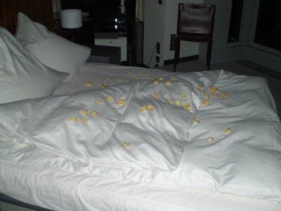 Bett INNSIDE by Meliá Frankfurt Eurotheum