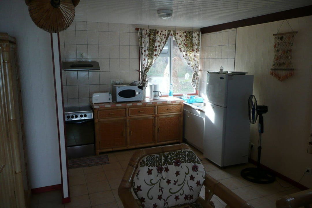 Blick zur Küche Pension Maupiti Residence