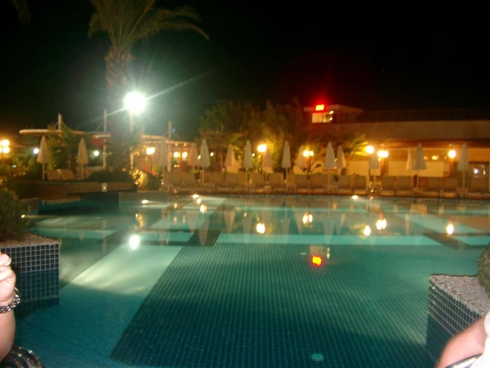 Bazen Sunis Evren Beach Resort Hotel & Spa