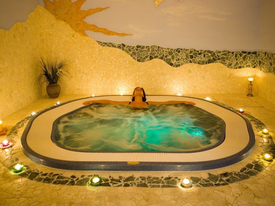 Vasca idromassaggio Hotel Terme Fiola