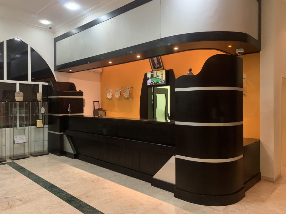 Lobby Golden Tulip Resort Dibba