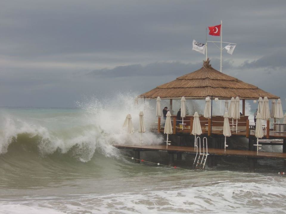 Sturm über Side Blue Waters Club