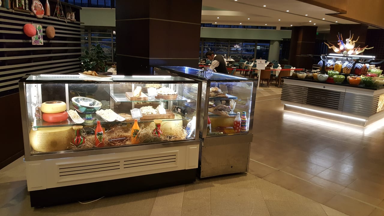 Gastro Limak Lara Deluxe Hotel & Resort
